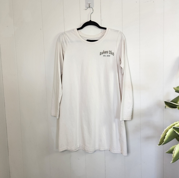 Brunette the Label Babes Club Long T-Shirt Dress Tunic Long Sleeve Boxy Cute - Picture 2 of 7